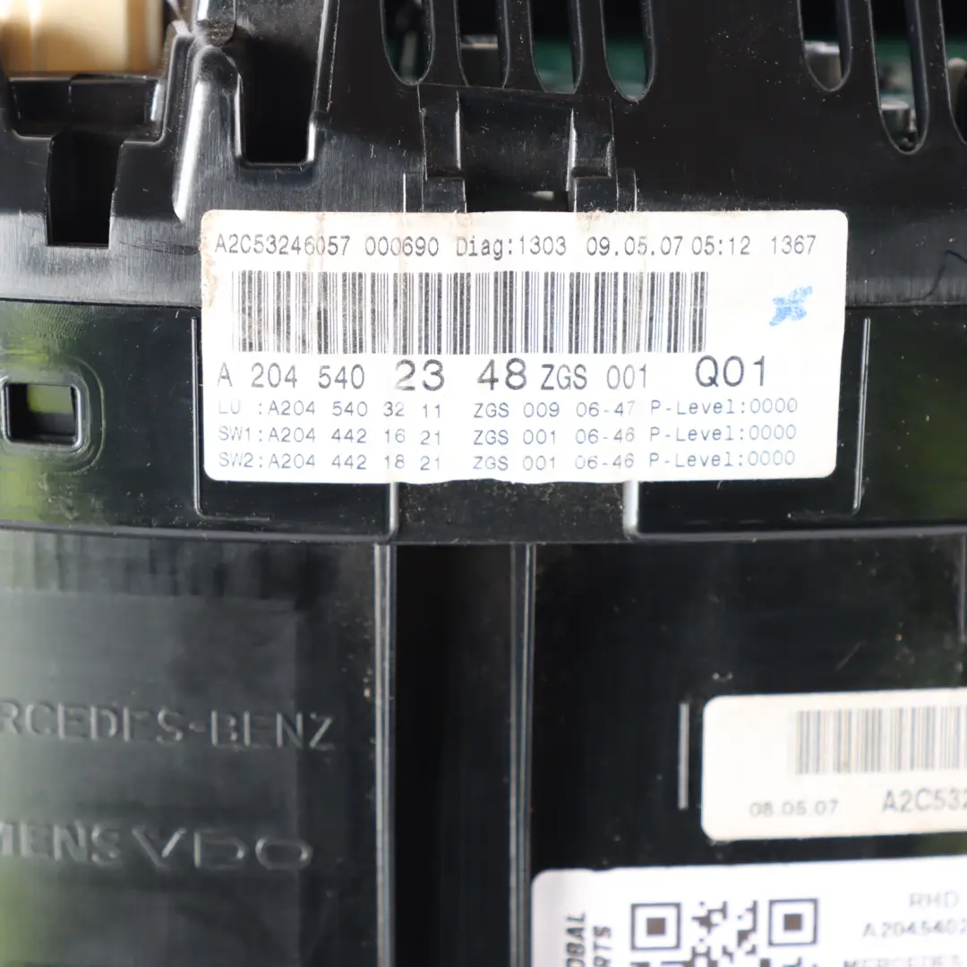 Instrument Cluster Speedometer Automatic to Mercedes W204 Diesel with Part number A2045402348 Mercedes W204 Diesel Instrument Cluster Speedometer Automatic - SKU RHD-A2045402348 - Part number A2045402348