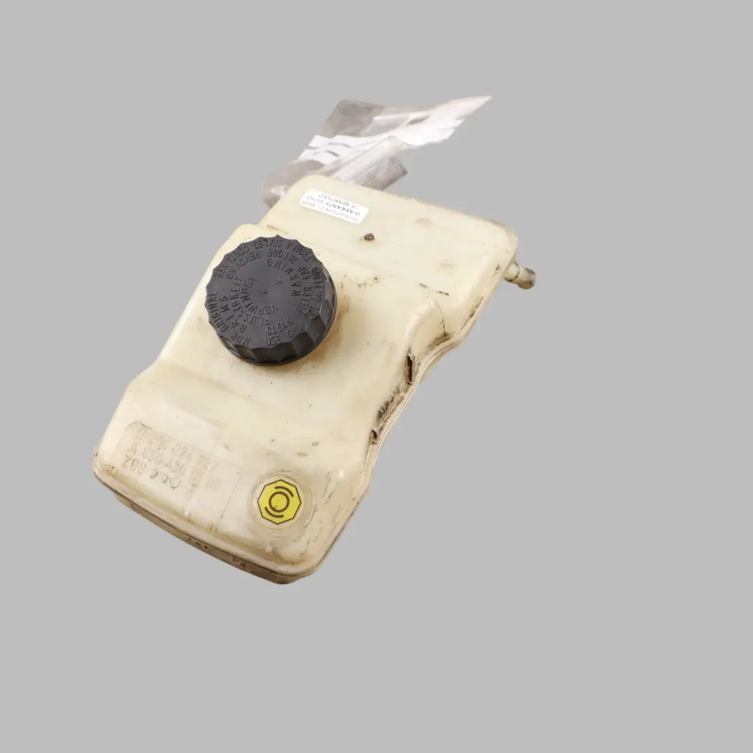 Servo Brake Fluid Reservoir Bottle to Mercedes W639 with Part number A6394300102 Mercedes W639 Servo Brake Fluid Reservoir Bottle - SKU RHD-A6394300102-1 - Part number A6394300102
