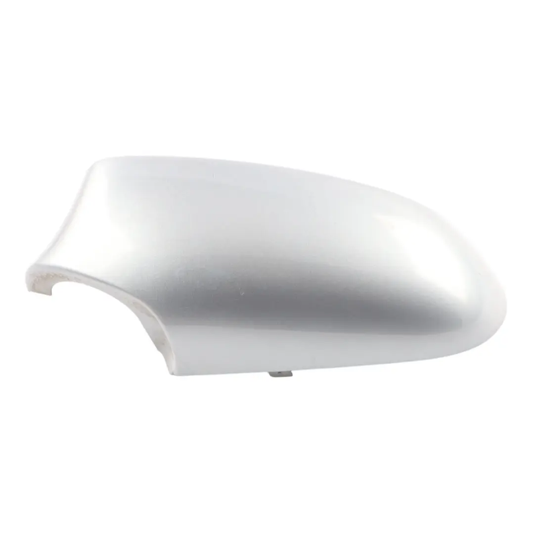 Copertura Specchio Sinistro Quarzo Blu Metallizzato A18 per BMW E81 E87 con numero di parte 0032681 BMW E81 E87 Copertura Specchio Sinistro Quarzo Blu Metallizzato A18 - SKU 0032681-QB - Numero di parte 0032681