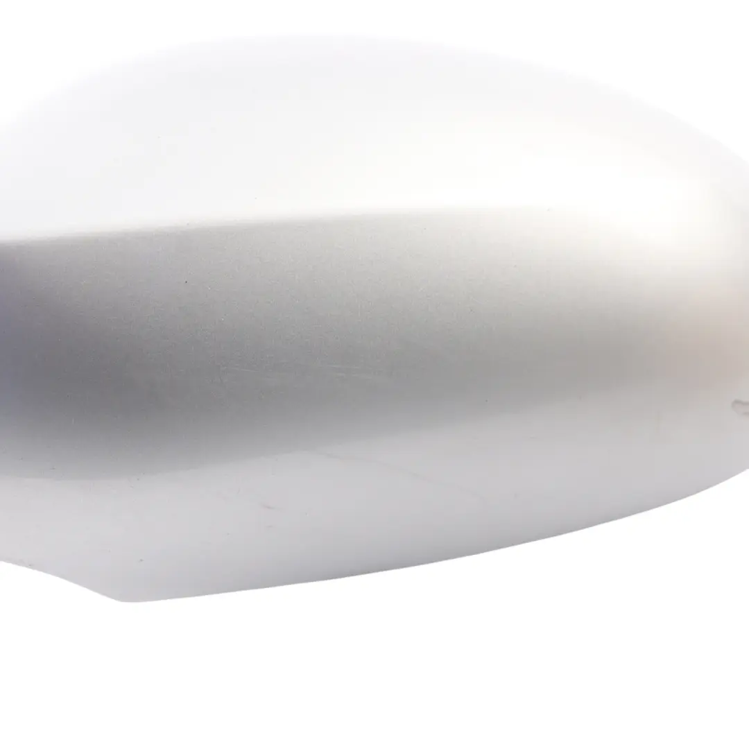 Abdeckkappe Links Spiegel Abdeckung Titan Silver Metallic 354 für BMW 1 er 4 E87 mit Teilenummer 0032681 BMW 1 er 4 E87 Abdeckkappe Links Spiegel Abdeckung Titan Silver Metallic 354 - SKU 0032681-TS5 - Teilenummer 0032681