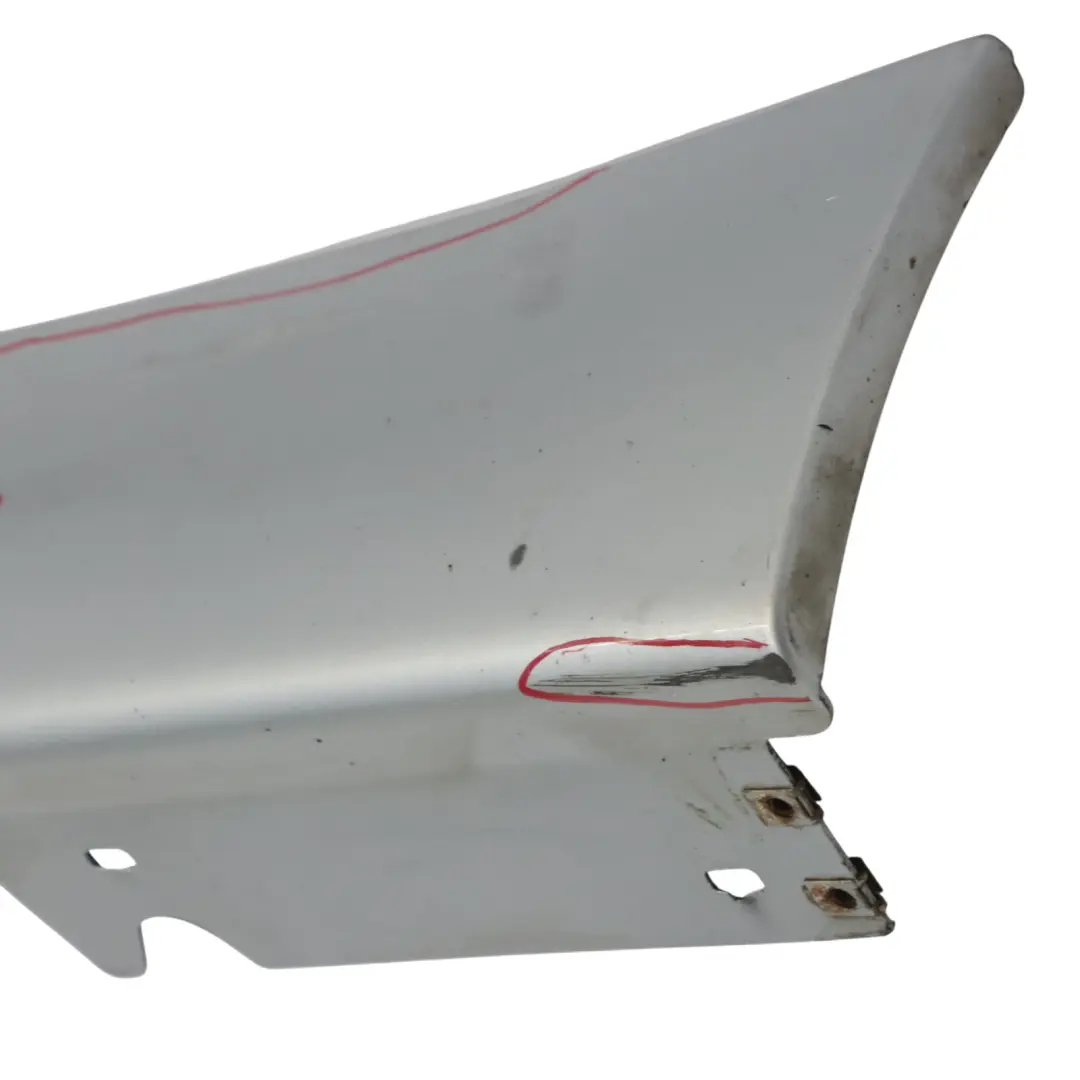 Faldon Lateral Izquierdo Titansilber Plata Metalizado 354 para BMW E90 E91 con número de pieza 0032951 BMW E90 E91 Faldon Lateral Izquierdo Titansilber Plata Metalizado 354 - SKU 0032951-TS1 - Número de pieza 0032951