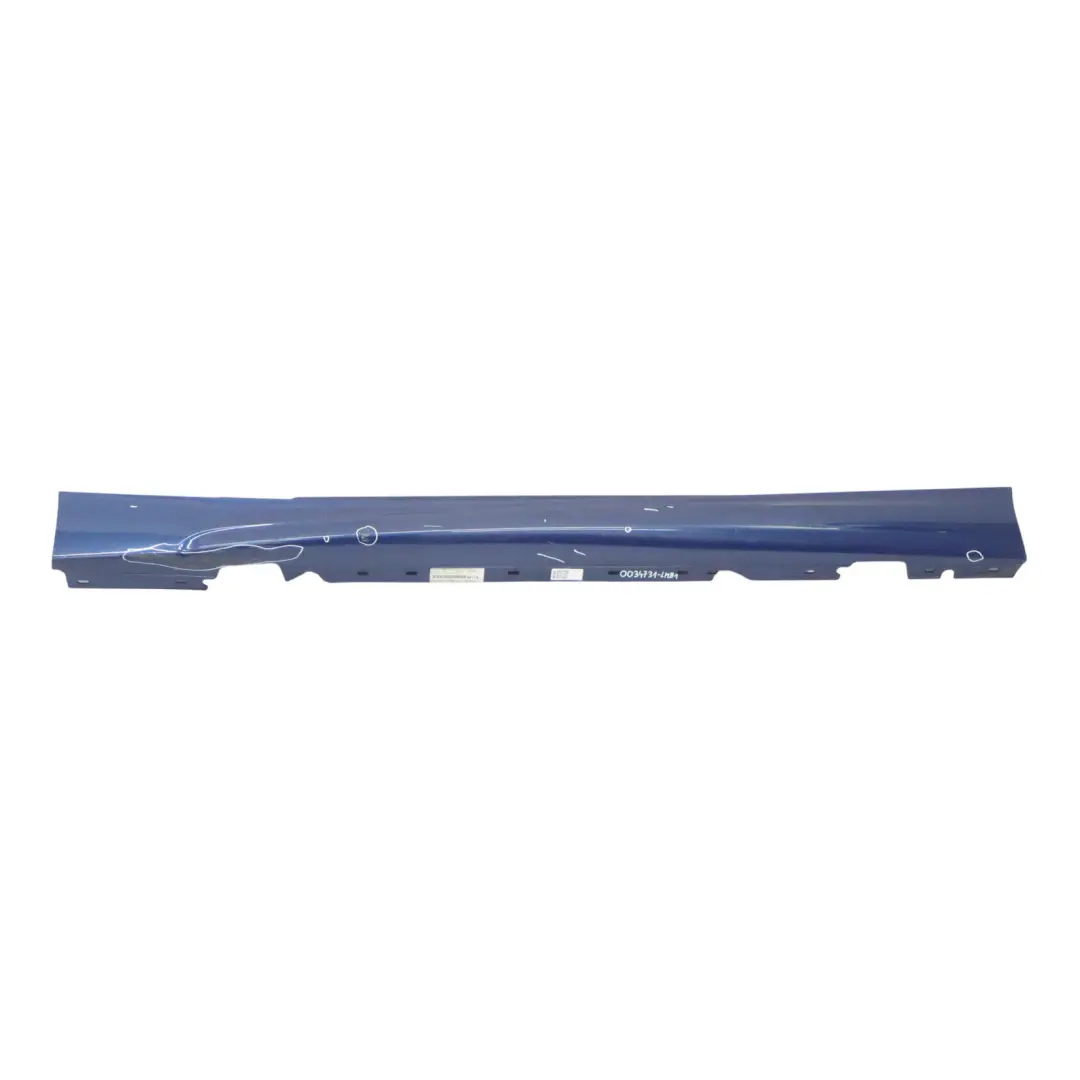 Sill Strip Faldón Lateral Izquierdo Le Mans Azul 381 para BMW E81 E82 M Sport con número de pieza 0034731 BMW E81 E82 M Sport Sill Strip Faldón Lateral Izquierdo Le Mans Azul 381 - SKU 0034731-LMB1 - Número de pieza 0034731