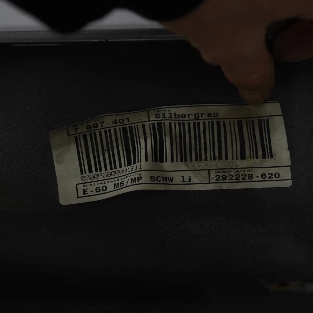 Bande Latérale De Seuil De Porte Gauche Silbergrau Silver Grey - A08 pour BMW E60 E61 à propos du numéro de pièce 0150277 BMW E60 E61 Bande Latérale De Seuil De Porte Gauche Silbergrau Silver Grey - A08 - SKU 0150277-SBG1 - Numéro de pièce 0150277