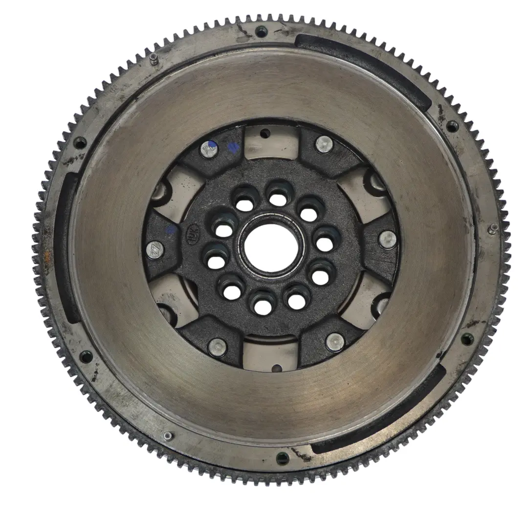 BMJ Volant moteur bimasse manuel Ensemble vitesses pour Audi A3 8P 3.2 à propos du numéro de pièce 022105266AD Audi A3 8P 3.2 BMJ Volant moteur bimasse manuel Ensemble vitesses - SKU 022105266AD-1 - Numéro de pièce 022105266AD