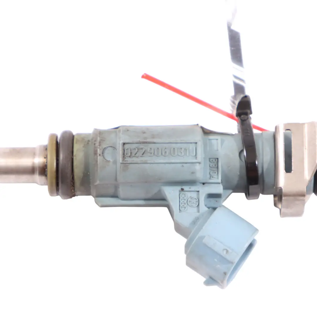 Injecteur carburant essence pour Audi A3 8P 3.2 FSI V6 à propos du numéro de pièce 022906031J Audi A3 8P 3.2 FSI V6 Injecteur carburant essence - SKU 022906031J - Numéro de pièce 022906031J