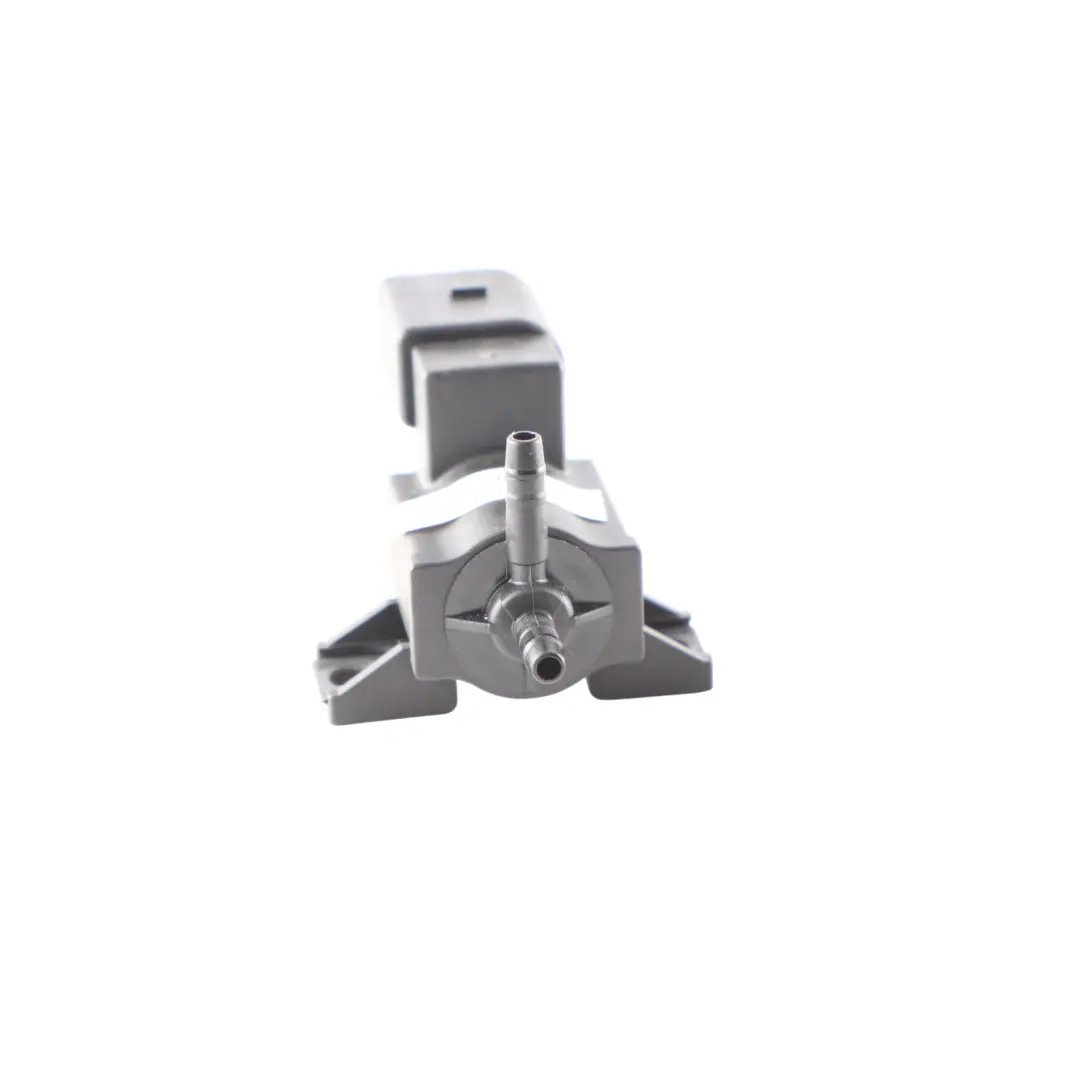 Audi RS4 B8 4.2 FSI QUATTRO CFSA Unter Druckleitung Magnet Ventil - SKU 037906283D - Teilenummer 037906283D
