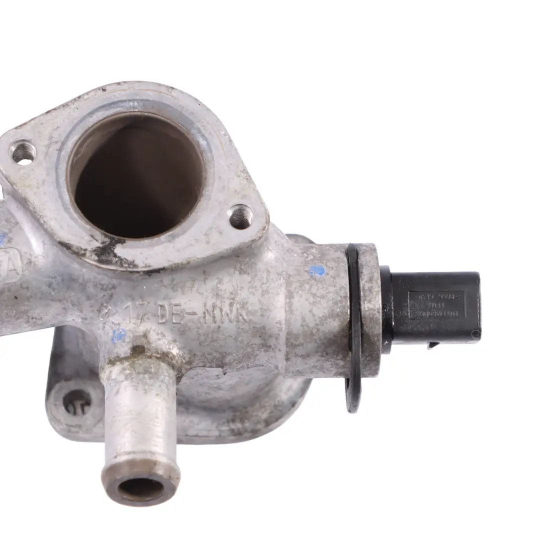 Boîtier Thermostat Liquide Refroidissement pour VW New Beetle 1.9 TDI à propos du numéro de pièce 038121133A VW New Beetle 1.9 TDI Boîtier Thermostat Liquide Refroidissement - SKU 038121133A - Numéro de pièce 038121133A