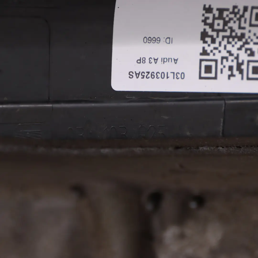 CAYC Coperchio Superiore Del Motore per Audi A3 8P 1.6 TDI con numero di parte 03L103925AS Audi A3 8P 1.6 TDI CAYC Coperchio Superiore Del Motore - SKU 03L103925AS - Numero di parte 03L103925AS