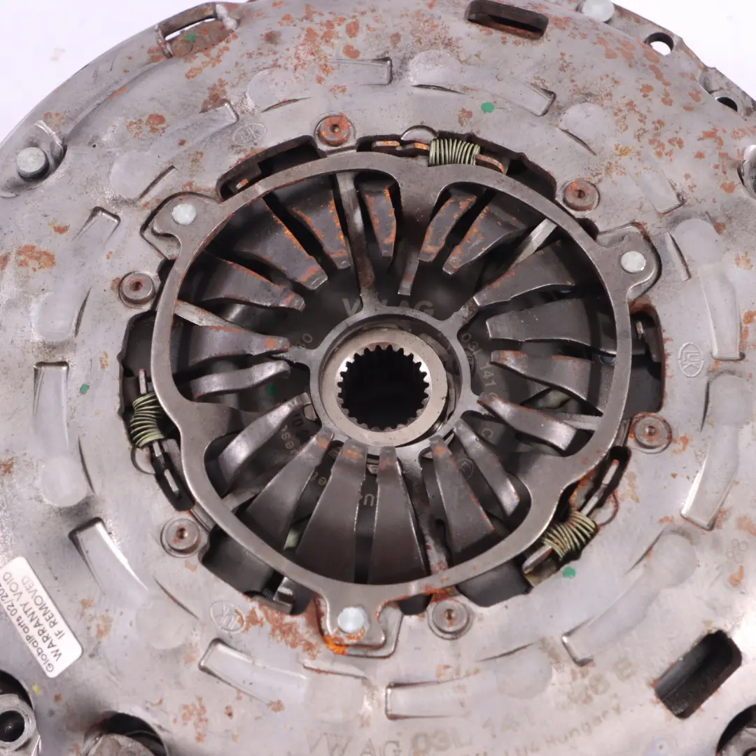  Volant Moteur Bimasse Volkswagen Golf Mk7 Passat B7 Audi Q3 8U TDI - SKU 03L105266DJ-1 - Numéro de pièce 03L105266DJ