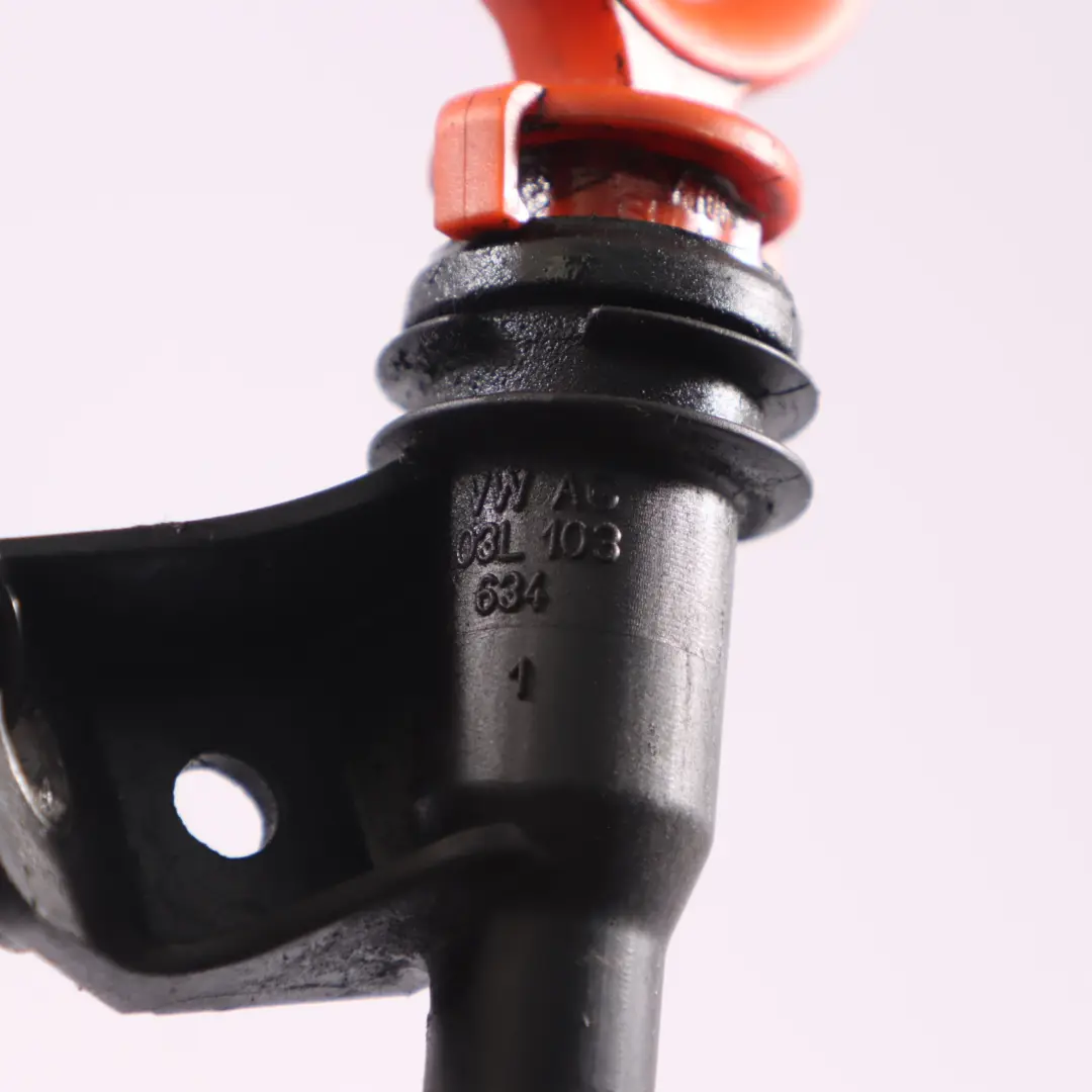 Guida Tubo Olio Audi A3 8P A4 B8 2.0TDI Diesel Livello Olio Astina per con numero di parte 03L115607 Guida Tubo Olio Audi A3 8P A4 B8 2.0TDI Diesel Livello Olio Astina - SKU 03L115607 - Numero di parte 03L115607