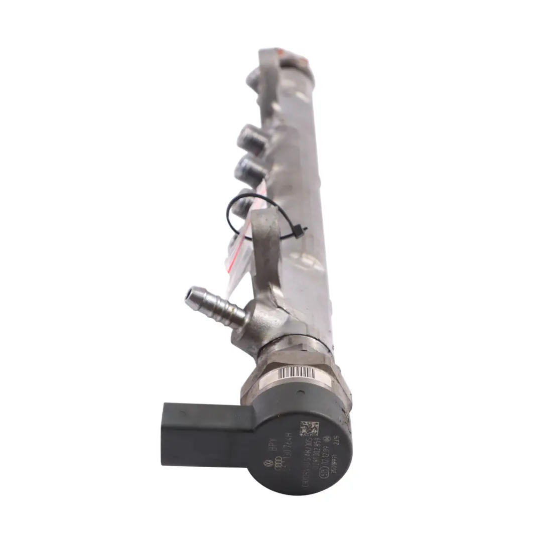 Línea De Inyección De Combustible Tubo Presión Rail para Audi A3 8P 2.0 TDI con número de pieza 03L130089 Audi A3 8P 2.0 TDI Línea De Inyección De Combustible Tubo Presión Rail - SKU 03L130089 - Número de pieza 03L130089