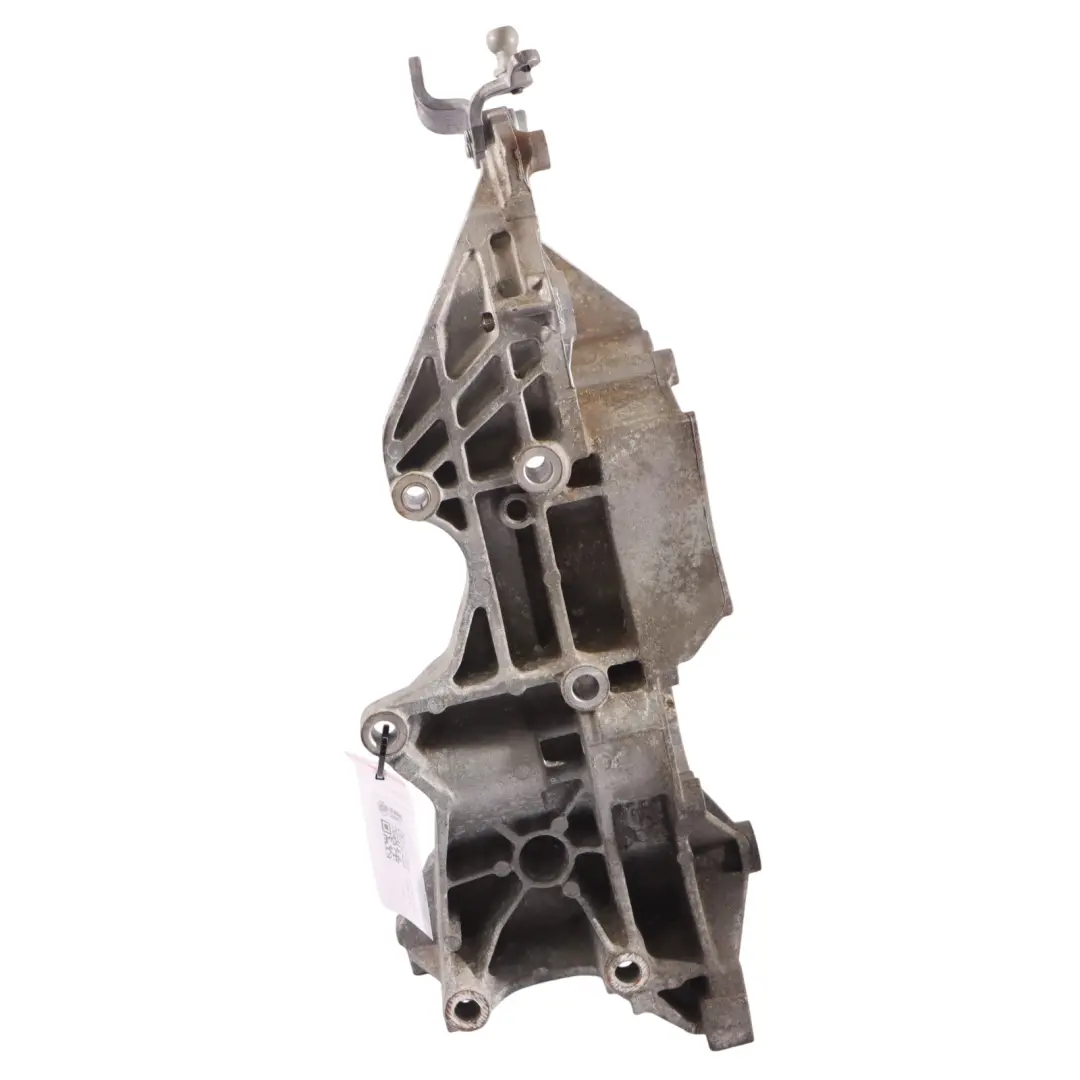 Support pompe carburant pour alternateur pour Audi A5 8T 2,0 TDI à propos du numéro de pièce 03L903143R Audi A5 8T 2,0 TDI Support pompe carburant pour alternateur - SKU 03L903143R - Numéro de pièce 03L903143R