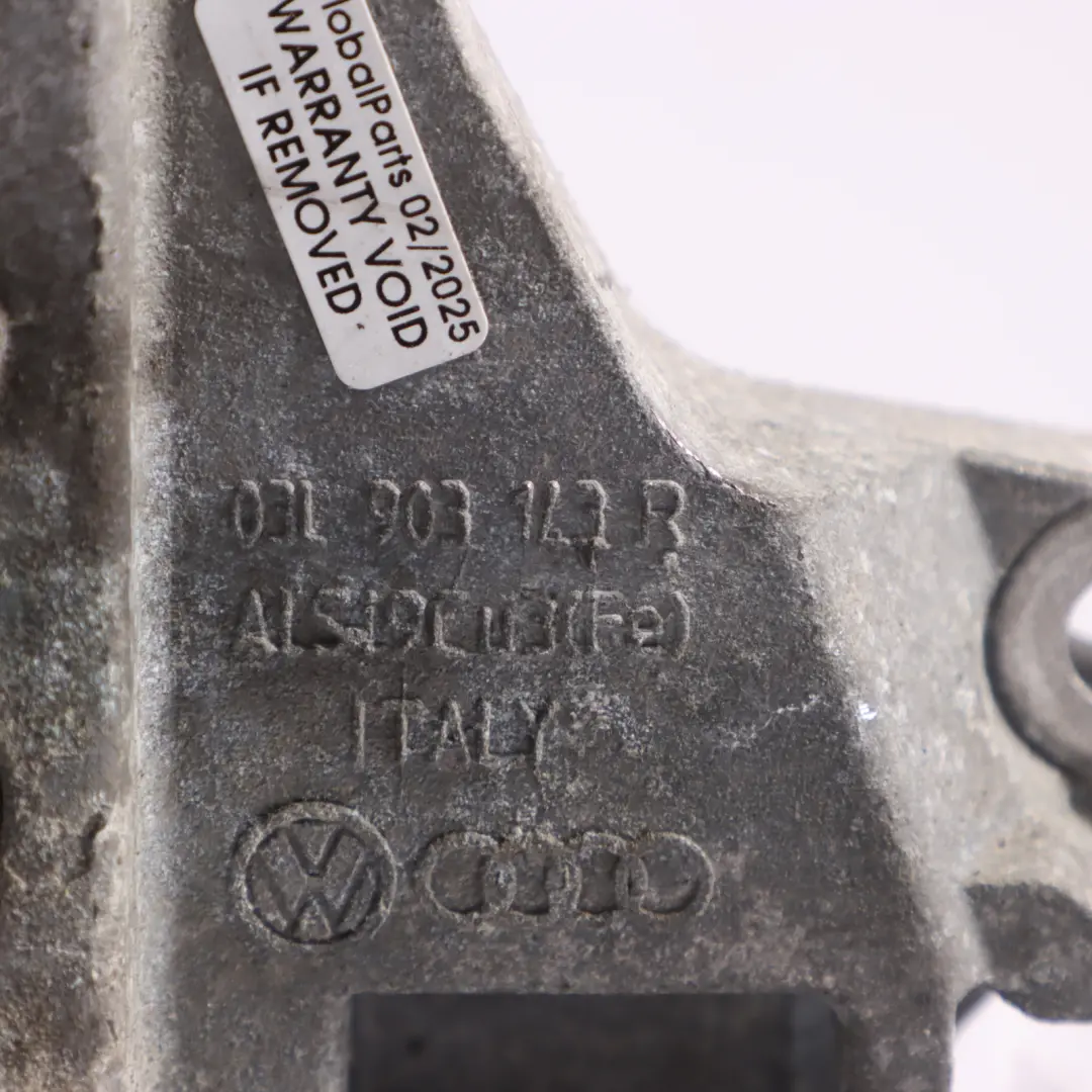 Audi A5 8T 2,0 TDI Alternatore Pompa Carburante Supporto Staffa - SKU 03L903143R - Numero di parte 03L903143R