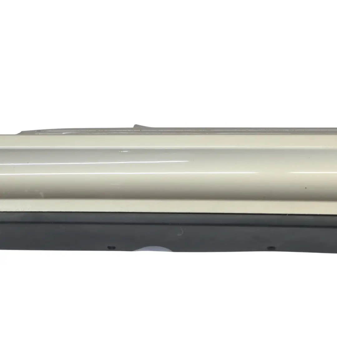 Battitacco Destra Laterale Rivestimento Sparkling Silver - A60 per Mini JCW R56 R57 con numero di parte 0404114 Mini JCW R56 R57 Battitacco Destra Laterale Rivestimento Sparkling Silver - A60 - SKU 0404114-SS - Numero di parte 0404114