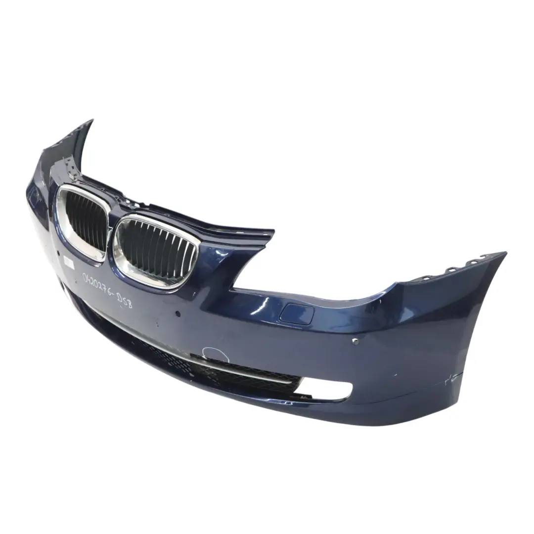 Przedni Zderzak Tiefseeblau Niebieski Metalik - A76 do BMW E60 E61 LCI o numerze 0420276 BMW E60 E61 LCI Przedni Zderzak Tiefseeblau Niebieski Metalik - A76 - SKU 0420276-DSB - Numer Części 0420276
