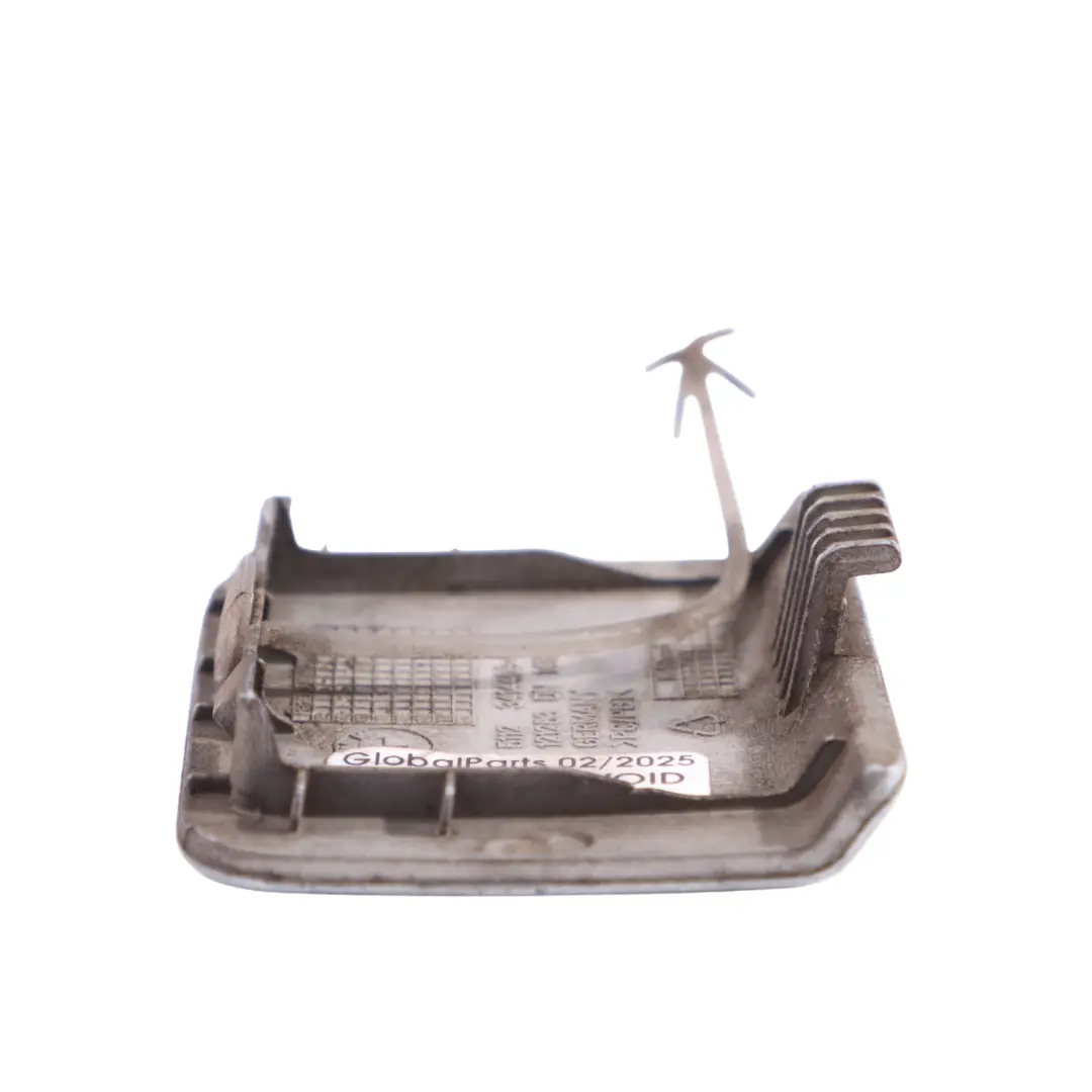 BMW E83 Towing Eye Paraurti Posteriore Flap Titan Argento metallizzato - 354 - SKU 0420661-TS1 - Numero di parte 0420661