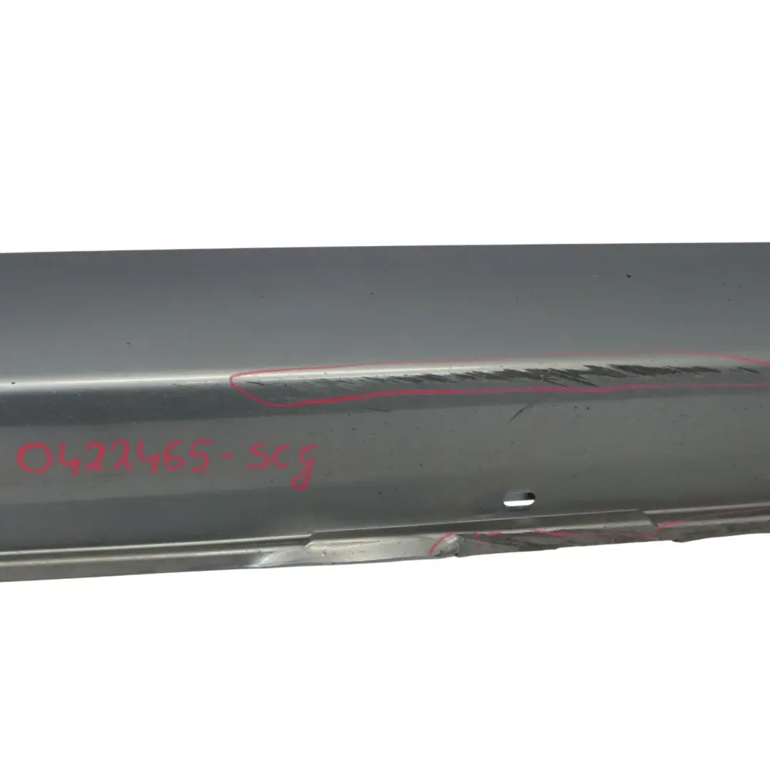 Coperchio Soglia Porta Gonna Laterale Destra Spacegrau - A52 per BMW E60 E61 LCI con numero di parte 0422465 BMW E60 E61 LCI Coperchio Soglia Porta Gonna Laterale Destra Spacegrau - A52 - SKU 0422465-SCG - Numero di parte 0422465