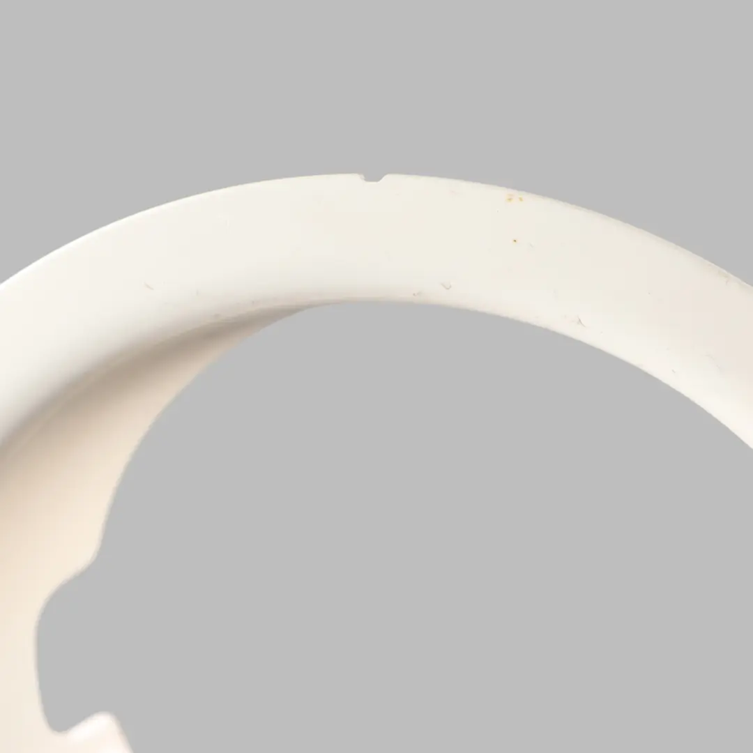 Carcasa Exterior Tapa Depósito Combustible Blanco Pimienta 850 para Mini R56 con número de pieza 0430310 Mini R56 Carcasa Exterior Tapa Depósito Combustible Blanco Pimienta 850 - SKU 0430310-PW - Número de pieza 0430310