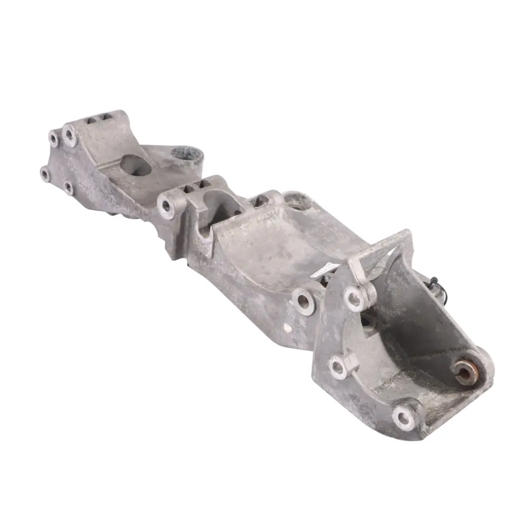 VW Volkswagen New Beetle 1.9 TDI BSW Supporto Staffa Alternatore - SKU 045903143C - Numero di parte 045903143C