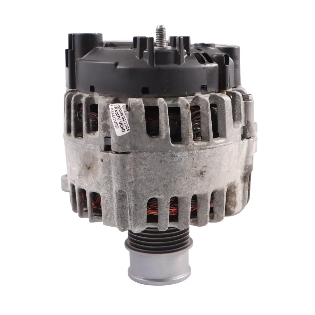 Alternateur Valeo 14V 140A pour Volkswagen Golf Sportsvan 1.5 TSI à propos du numéro de pièce 04C903021A Volkswagen Golf Sportsvan 1.5 TSI Alternateur Valeo 14V 140A - SKU 04C903021A - Numéro de pièce 04C903021A