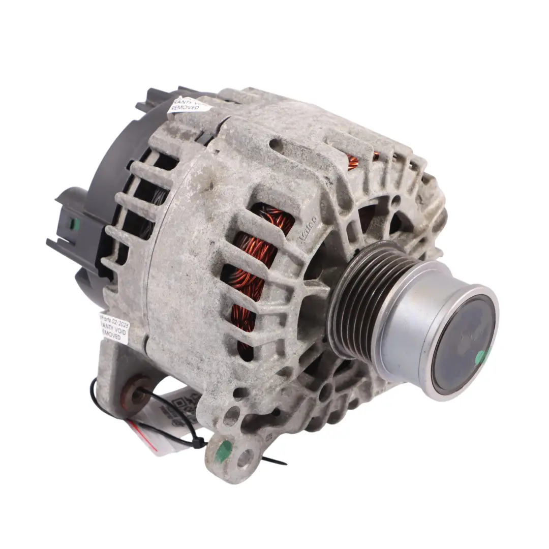 Volkswagen Golf Sportsvan 1.5 TSI Alternator Valeo 14V 140A - SKU 04C903021A - Part number 04C903021A