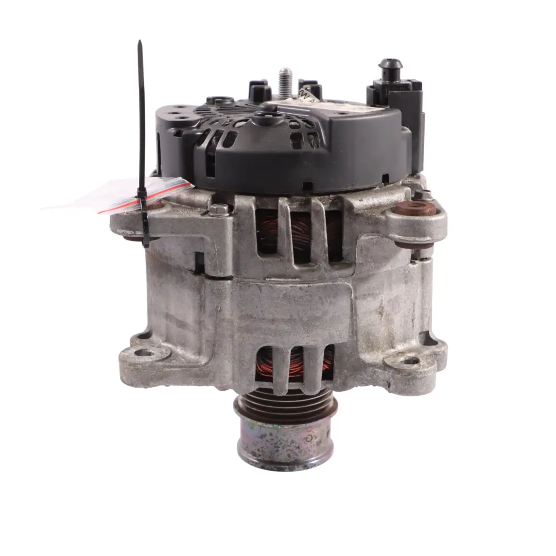Alternador Gasolina para Volkswagen Golf MK 7 Audi A3 8V 1.4 con número de pieza 04C903023K Volkswagen Golf MK 7 Audi A3 8V 1.4 Alternador Gasolina - SKU 04C903023K - Número de pieza 04C903023K