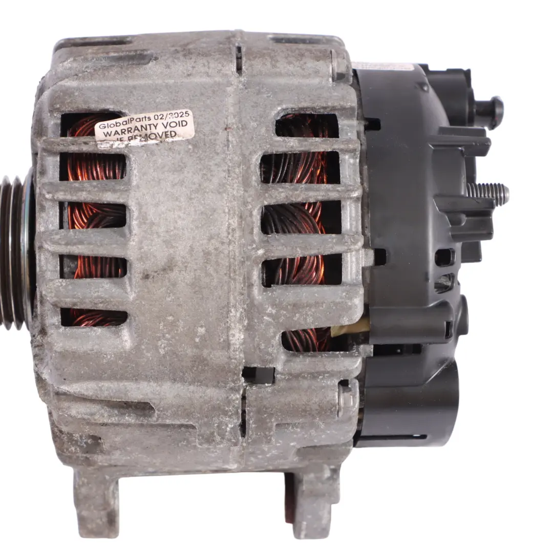 Alternatore Benzina per Volkswagen Golf MK 7 Audi A3 8V 1.4 con numero di parte 04C903023K Volkswagen Golf MK 7 Audi A3 8V 1.4 Alternatore Benzina - SKU 04C903023K - Numero di parte 04C903023K