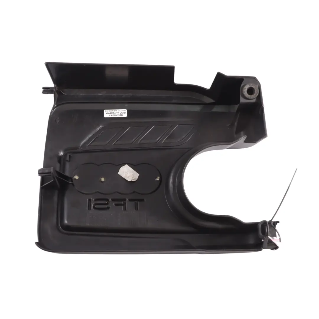 Audi A3 8V 1.4 TFSI Panneau D'Essence Couvercle Supérieur Moteur - SKU 04E103925B - Numéro de pièce 04E103925B