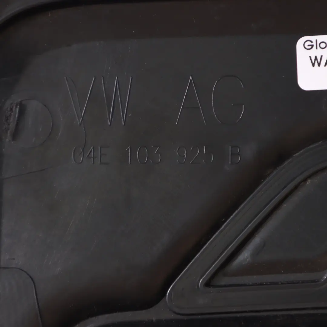 Coperchio Motore Benzina Pannello Trim per Audi A3 8V 1.4 TFSI con numero di parte 04E103925B Audi A3 8V 1.4 TFSI Coperchio Motore Benzina Pannello Trim - SKU 04E103925B - Numero di parte 04E103925B