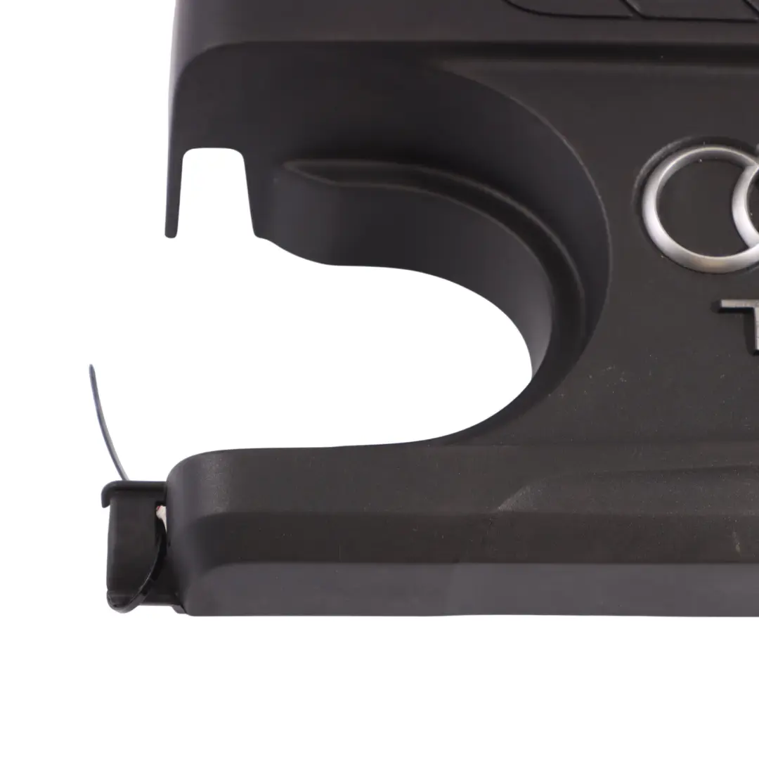 Abdeckung Benzin Verkleidung für Audi A3 8V 1.4 TFSI Motor mit Teilenummer 04E103925B Audi A3 8V 1.4 TFSI Motor Abdeckung Benzin Verkleidung - SKU 04E103925B - Teilenummer 04E103925B