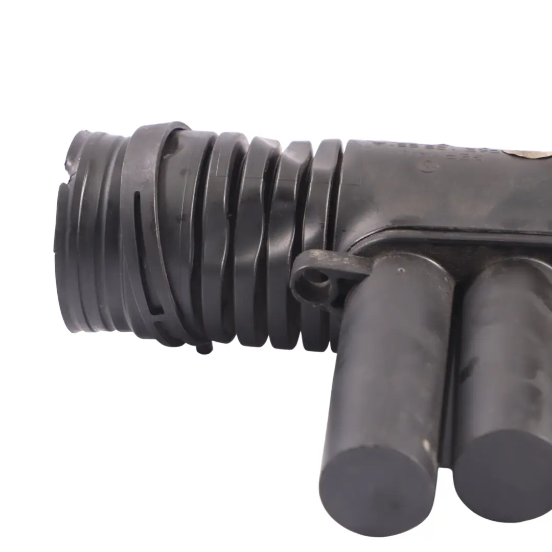 Canale Di Aspirazione Dell'Aria Linea Tubo per Audi A3 8V 1.4 TFSI con numero di parte 04E129651A Audi A3 8V 1.4 TFSI Canale Di Aspirazione Dell'Aria Linea Tubo - SKU 04E129651A - Numero di parte 04E129651A