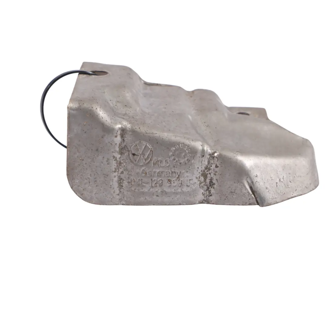 Auspuff Turbo Hitzeschild Platte Halterung für Audi A4 B9 2.0 TDI Diesel mit Teilenummer 04L129969J Audi A4 B9 2.0 TDI Diesel Auspuff Turbo Hitzeschild Platte Halterung - SKU 04L129969J - Teilenummer 04L129969J