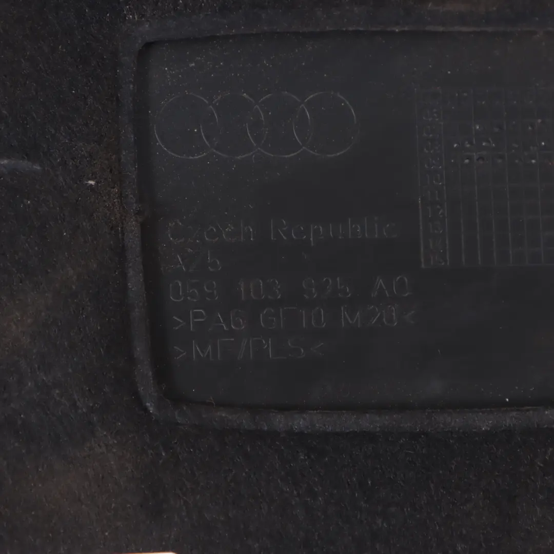 Pannello di rivestimento superiore del motore per Audi A5 8T 3.0 TDI con numero di parte 059103925BG Audi A5 8T 3.0 TDI Pannello di rivestimento superiore del motore - SKU 059103925BG-1 - Numero di parte 059103925BG