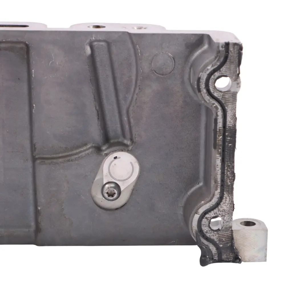 4G8 3.0 TDI Motore Posteriore Cilindro Testata Coperchio per Audi A7 con numero di parte 059109122AA Audi A7 4G8 3.0 TDI Motore Posteriore Cilindro Testata Coperchio - SKU 059109122AA - Numero di parte 059109122AA