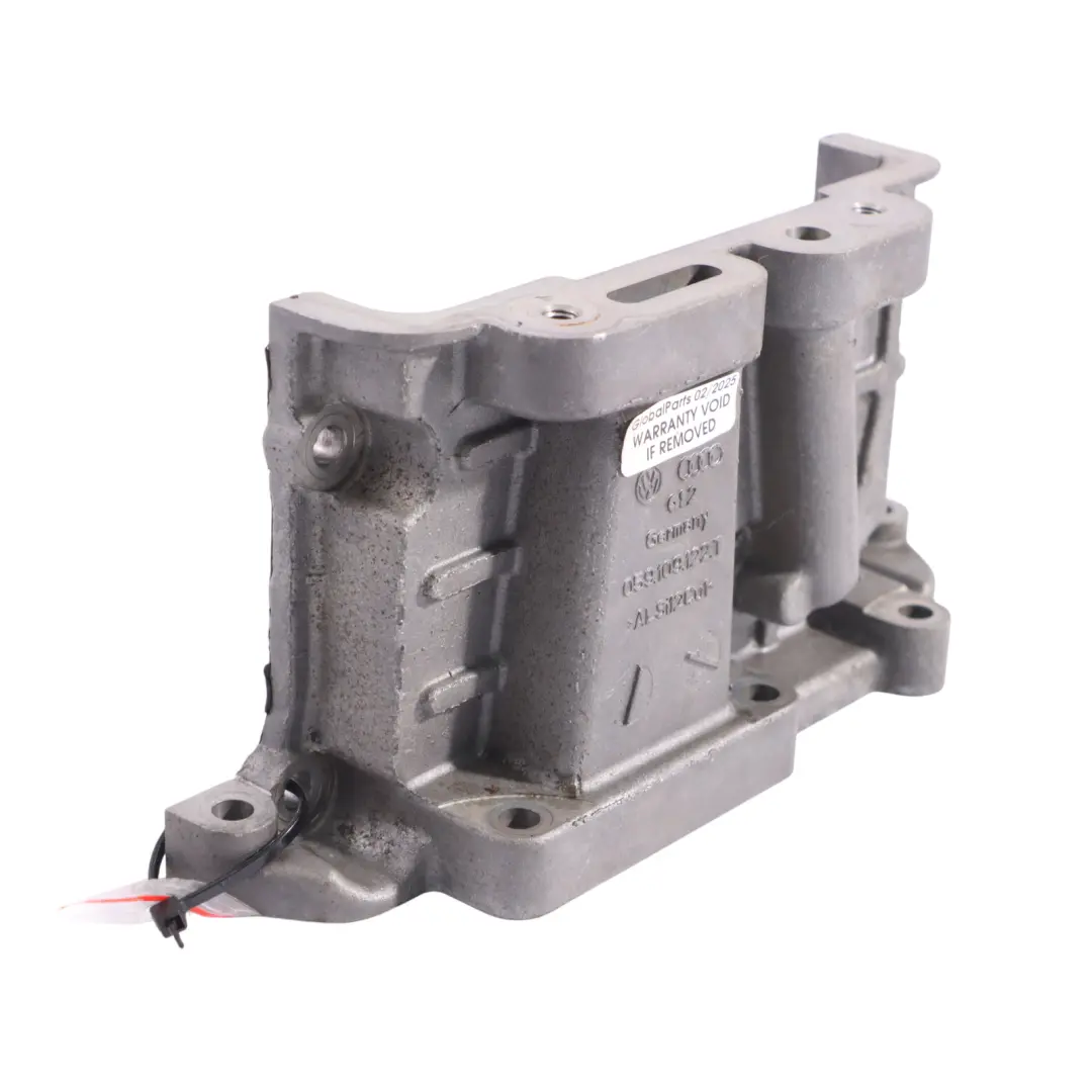 Audi A7 4G8 3.0 TDI CZVA Rear Engine Cylinder Head End Plate Cover - SKU 059109122T - Part number 059109122T