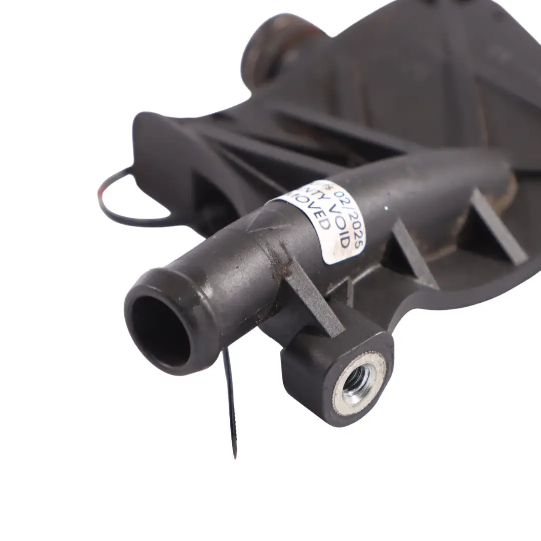 Acqua Di Raffreddamento Linea Tubo Connettore Staffa per Audi Q5 8R con numero di parte 059131425A Audi Q5 8R Acqua Di Raffreddamento Linea Tubo Connettore Staffa - SKU 059131425A - Numero di parte 059131425A