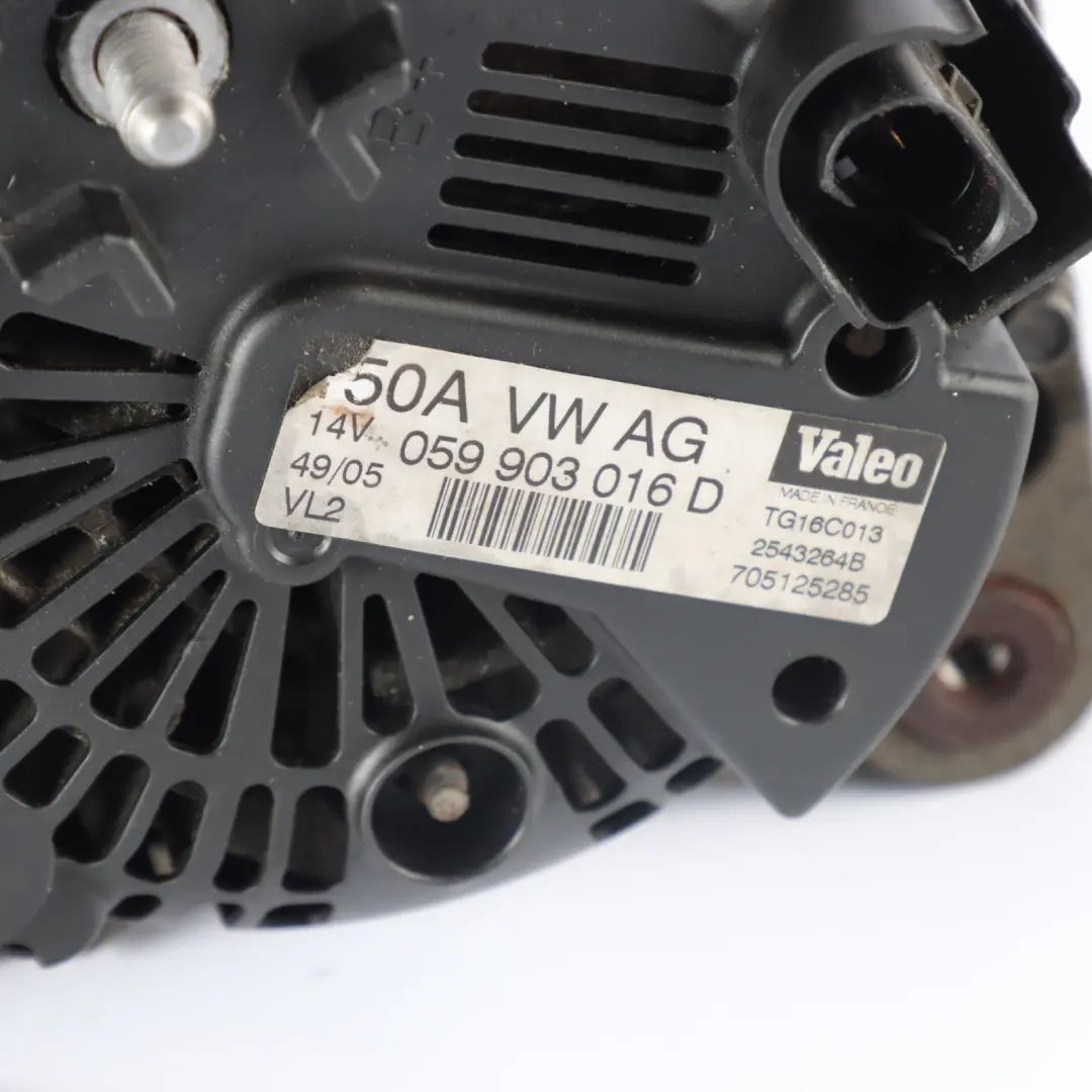 Alternator Generator Engine to Audi A4 B7 3.0 TDI Diesel with Part number 059903016D Audi A4 B7 3.0 TDI Diesel Alternator Generator Engine - SKU 059903016D - Part number 059903016D