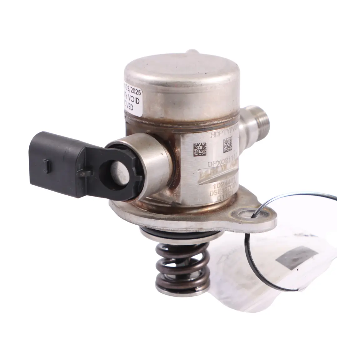 Pompa Carburante Alta Pressione per VW Golf SV Audi A3 8V 1.5 TSI TFSI con numero di parte 05E127027D VW Golf SV Audi A3 8V 1.5 TSI TFSI Pompa Carburante Alta Pressione - SKU 05E127027D - Numero di parte 05E127027D