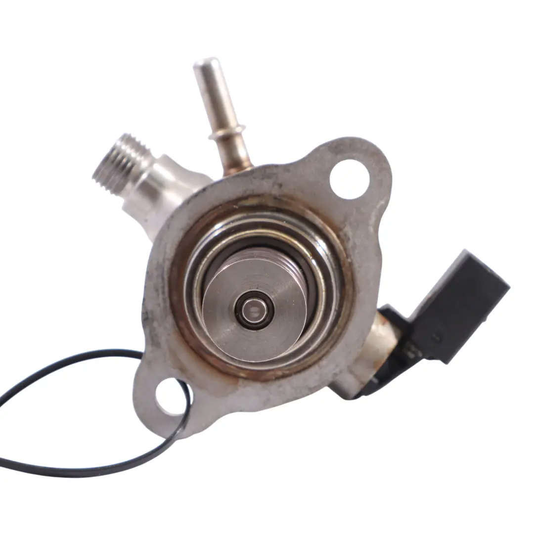 Pompe Haute Pression pour Volkswagen Golf SV Audi A3 8V 1.5 TSI TFSI à propos du numéro de pièce 05E127027D Volkswagen Golf SV Audi A3 8V 1.5 TSI TFSI Pompe Haute Pression - SKU 05E127027D - Numéro de pièce 05E127027D