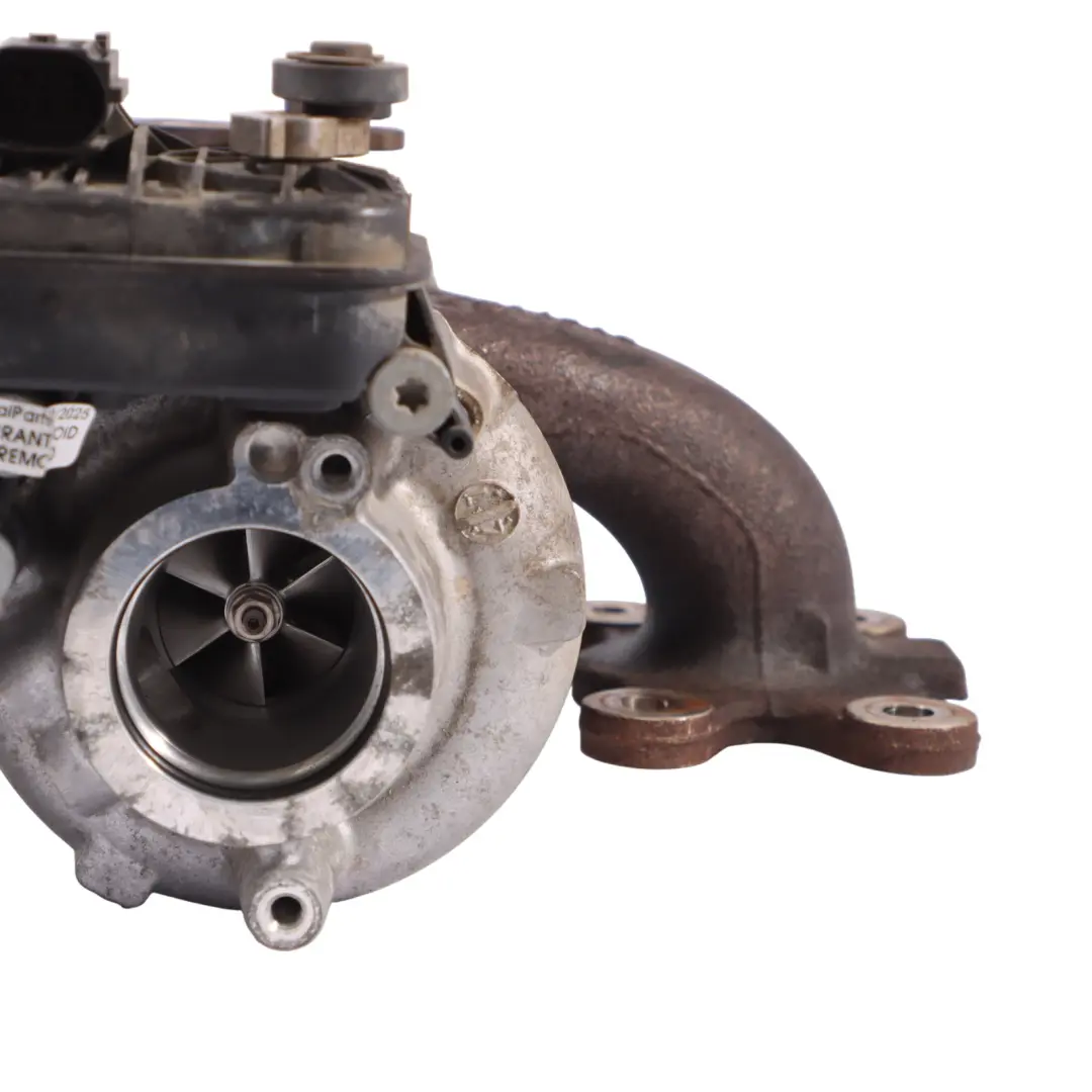 Benzinmotor Turbolader für Volkswagen Golf Sportsvan 1.5 TSI mit Teilenummer 05E145701K Volkswagen Golf Sportsvan 1.5 TSI Benzinmotor Turbolader - SKU 05E145701K - Teilenummer 05E145701K