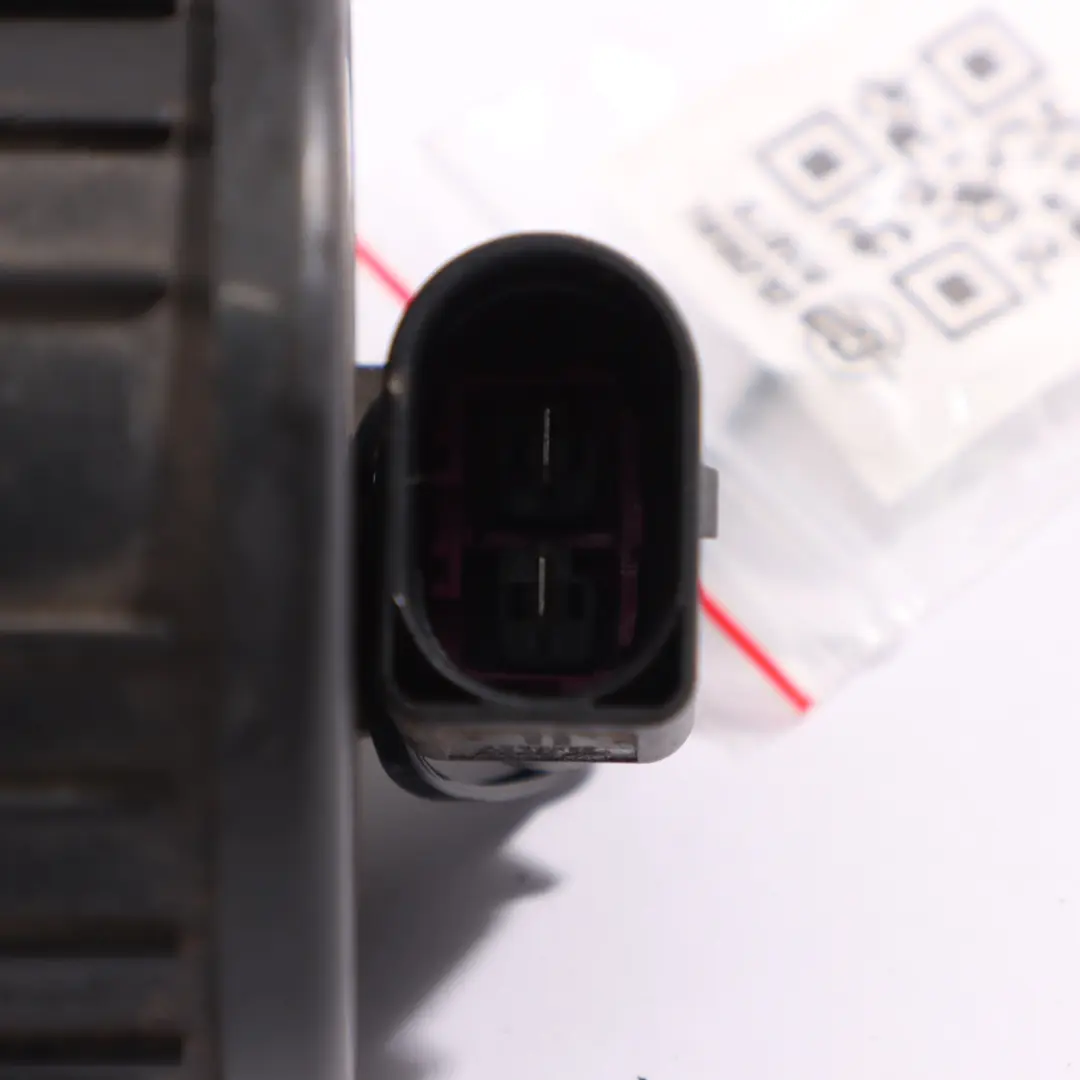 Zusatzluft Pumpe für Audi A3 8P Q7 4L A4 A6 mit Teilenummer 06A959253E Audi A3 8P Q7 4L A4 A6 Zusatzluft Pumpe - SKU 06A959253E - Teilenummer 06A959253E