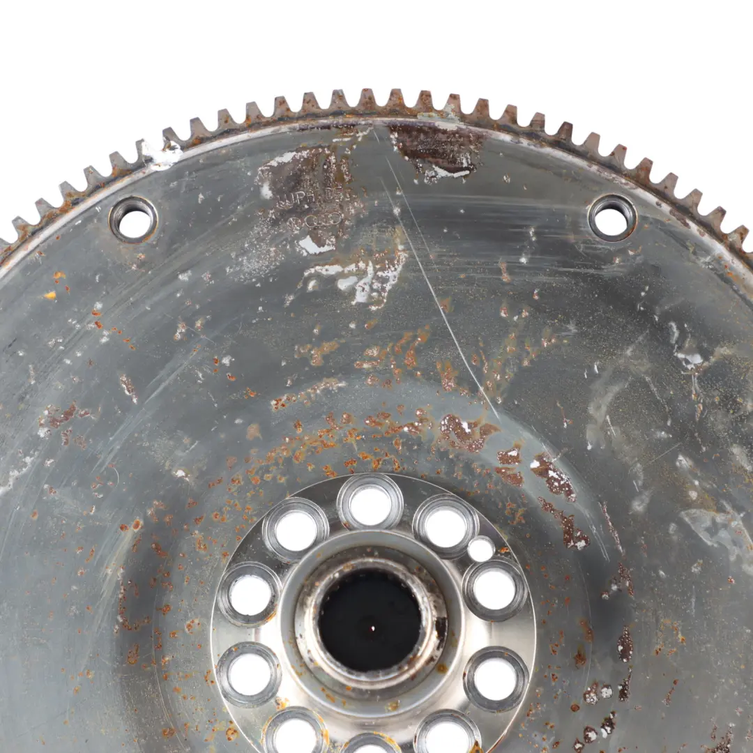 Couronne Volant Moteur 3.2 FSI Boîte Auto pour Audi A4 B8 à propos du numéro de pièce 06E105323K Audi A4 B8 Couronne Volant Moteur 3.2 FSI Boîte Auto - SKU 06E105323K - Numéro de pièce 06E105323K