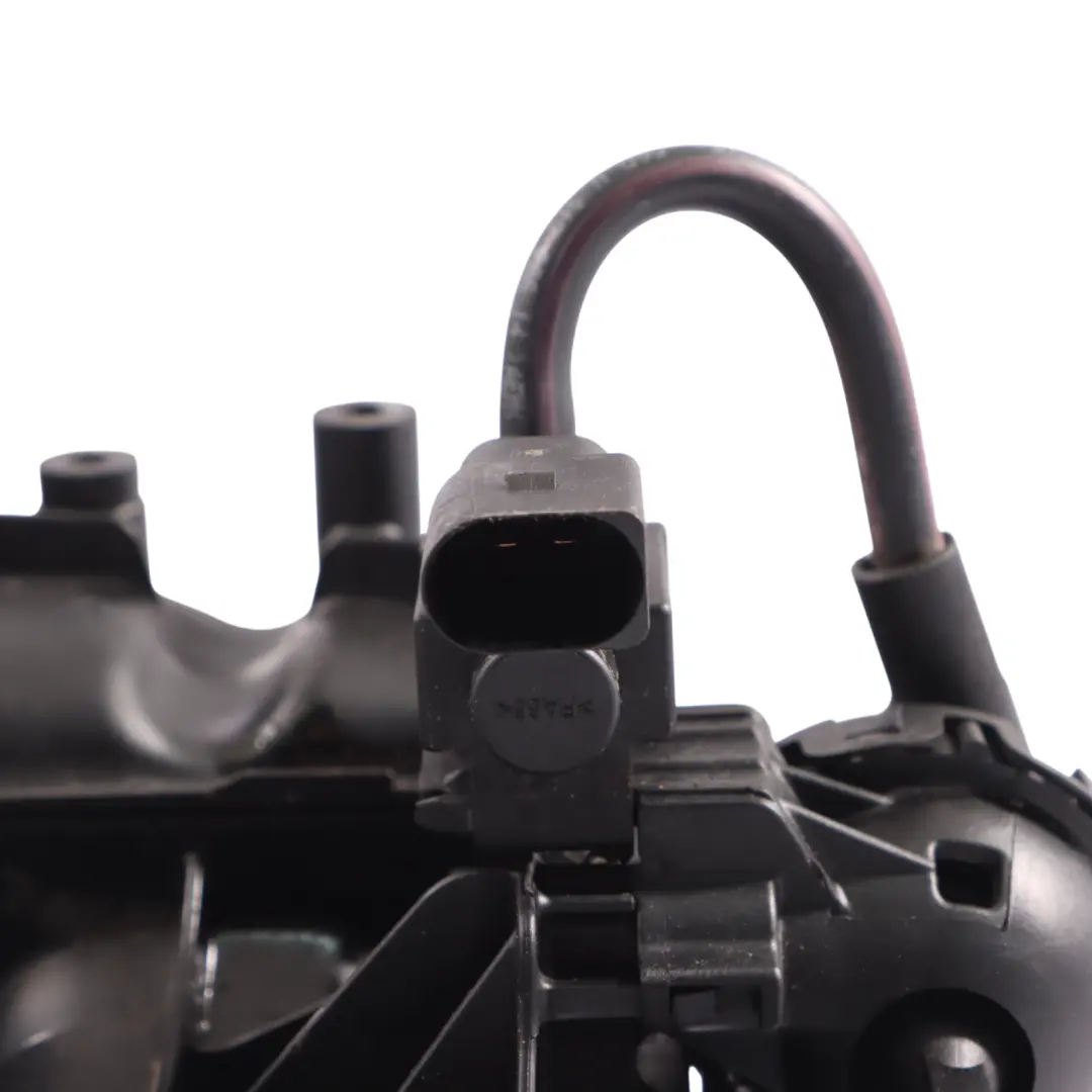 Benzin Ansaug Krümmer für Audi TT 8J mit Teilenummer 06J133201AS Audi TT 8J Benzin Ansaug Krümmer - SKU 06J133201AS - Teilenummer 06J133201AS