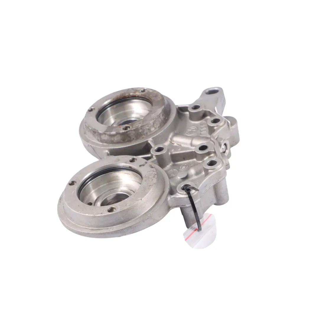 Coperchio albero camme per Volkswagen Golf Mk7 Audi Q5 FY 2.0 TFSI con numero di parte 06K103144D Volkswagen Golf Mk7 Audi Q5 FY 2.0 TFSI Coperchio albero camme - SKU 06K103144D - Numero di parte 06K103144D