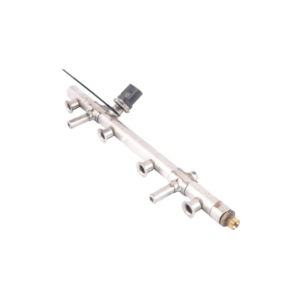 Einspritzleiste für Audi A1 S1 8X S3 8V VW Golf R 2.0 TFSI mit Teilenummer 06K133317G Audi A1 S1 8X S3 8V VW Golf R 2.0 TFSI Einspritzleiste - SKU 06K133317G - Teilenummer 06K133317G