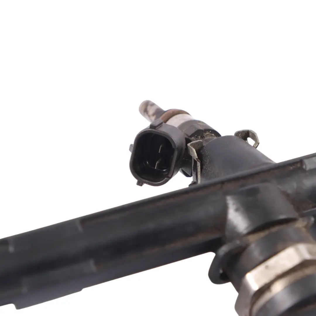 riel inyección combustible para motor para Audi S1 8X A3 8V 2.0 TFSI con número de pieza 06K133681A Audi S1 8X A3 8V 2.0 TFSI riel inyección combustible para motor - SKU 06K133681A - Número de pieza 06K133681A