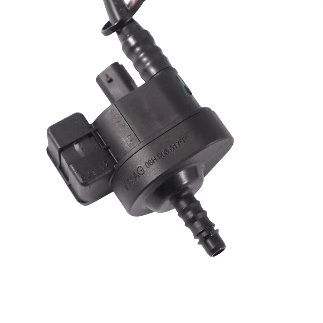 DAXB Rura Łącząca z Filtrem do Audi Q5 FY 2.0 TFSI o numerze 06L133781AJ Audi Q5 FY 2.0 TFSI DAXB Rura Łącząca z Filtrem - SKU 06L133781AJ - Numer Części 06L133781AJ