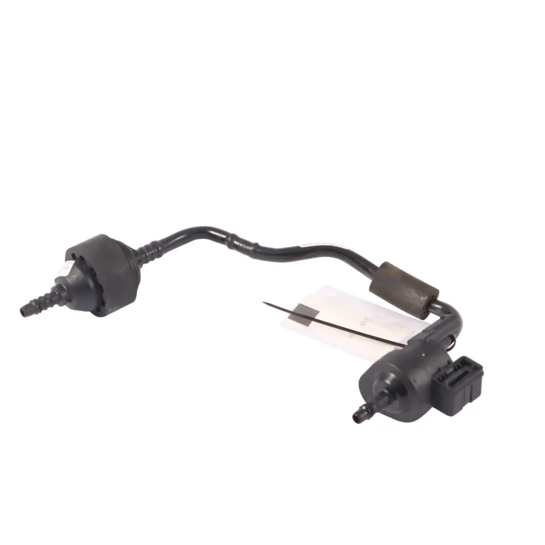  Tuyau raccordement Audi Q5 FY 2.0 TFSI avec filtre charbon actif - SKU 06L133781AJ - Numéro de pièce 06L133781AJ