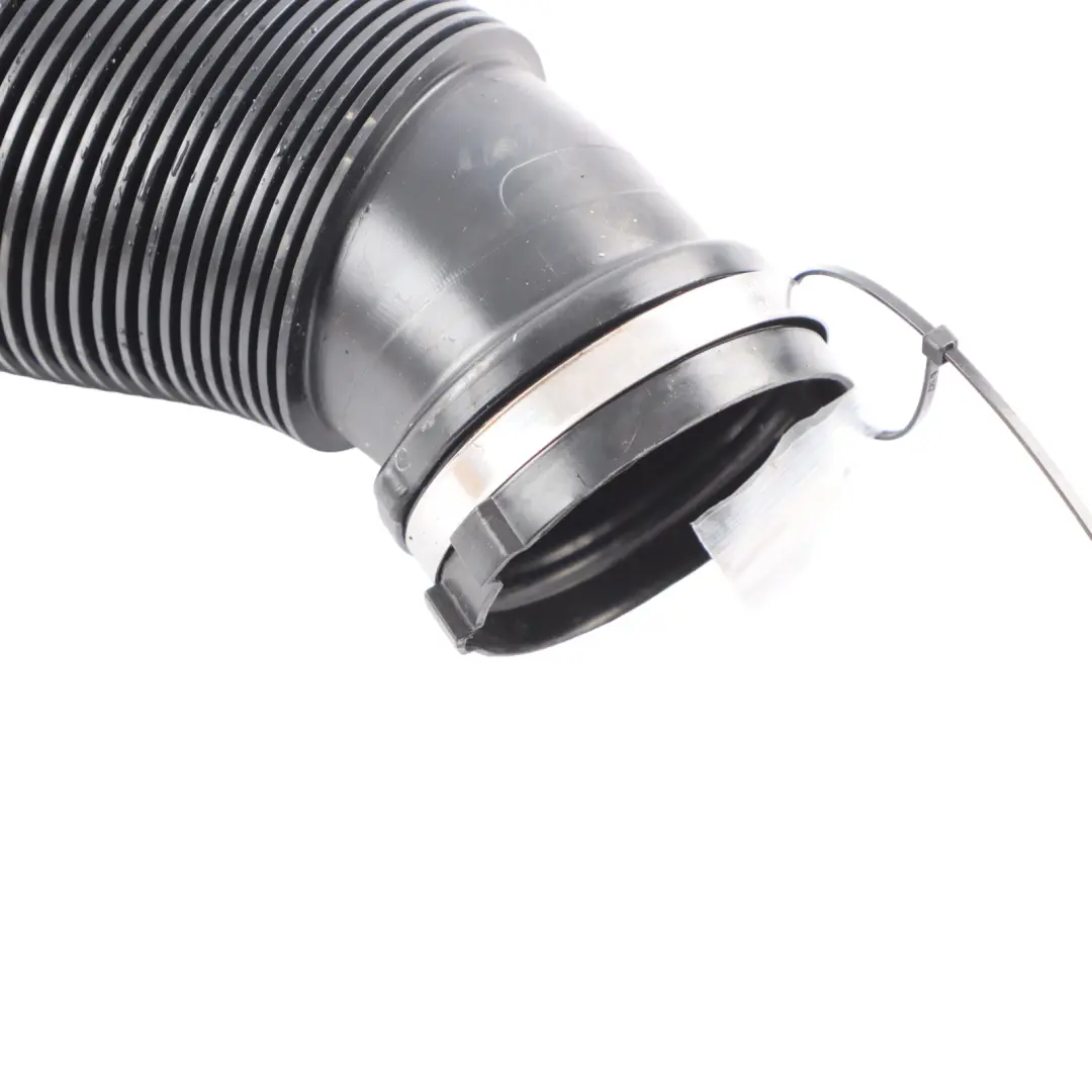 Kanał Rura Przewód Wlotu Powietrza do Audi SQ5 FY 3.0 TFSI Benzyna o numerze 06M129629A Audi SQ5 FY 3.0 TFSI Benzyna Kanał Rura Przewód Wlotu Powietrza - SKU 06M129629A - Numer Części 06M129629A