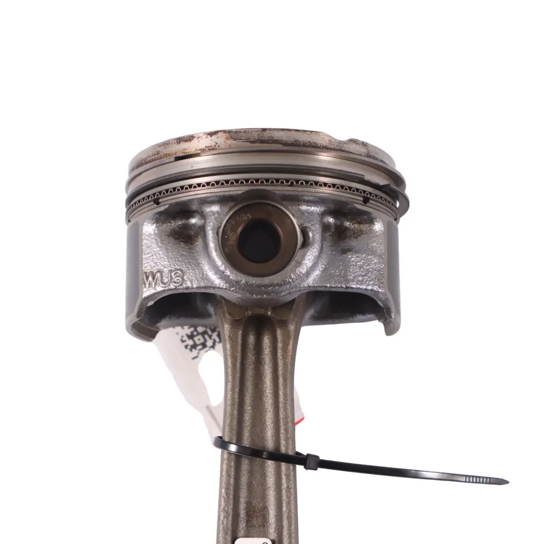 Audi S3 8Y 2.0 TFSI DNFF Tłok Korbowód - SKU 06Q107065 - Numer Części 06Q107065